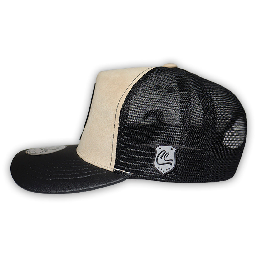 GORRA CULICHI CAPS DEAD SKULL BEIGE TRUCKER GOMA
