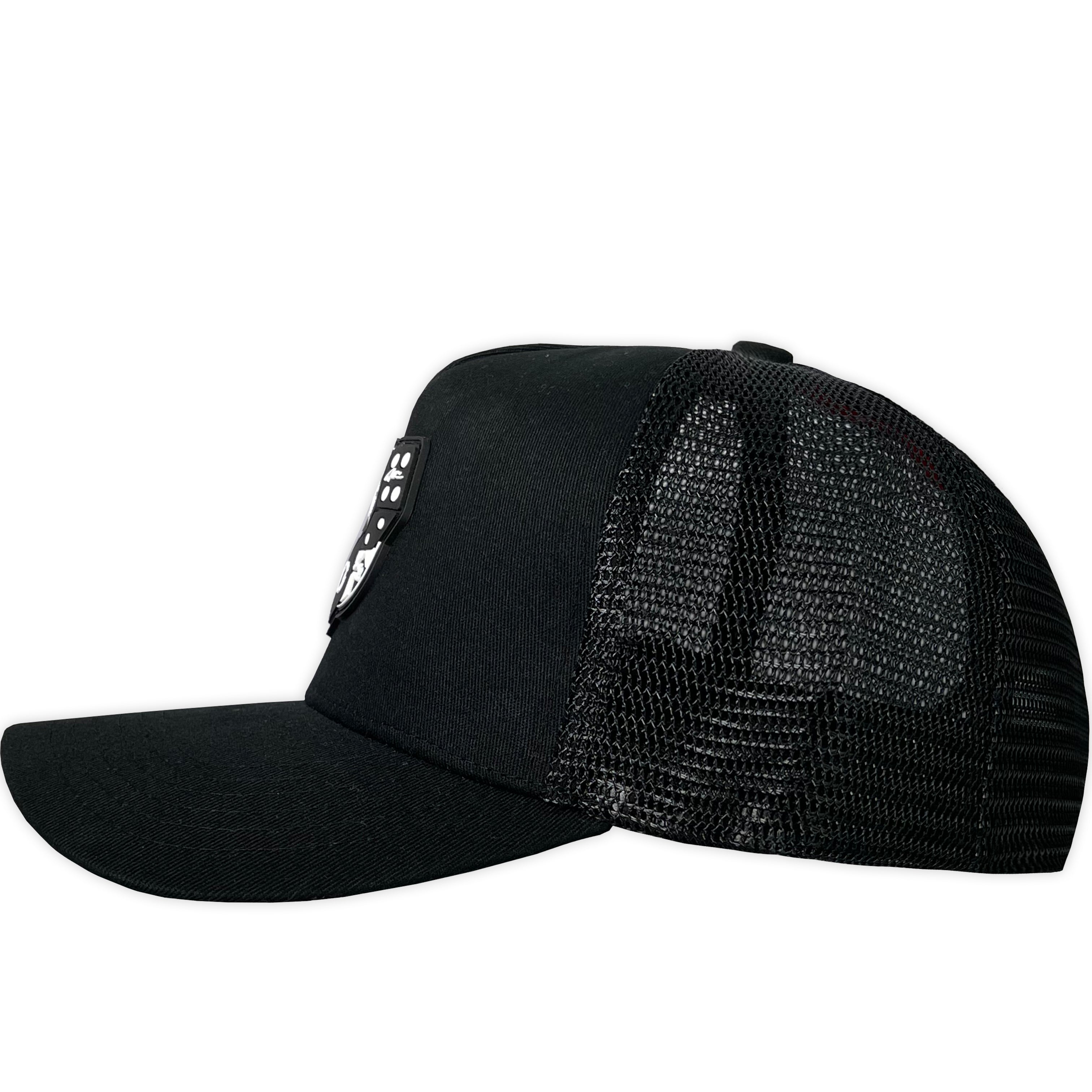 GORRA ALL IN BRAND DADOS NEGRA TRUCKER