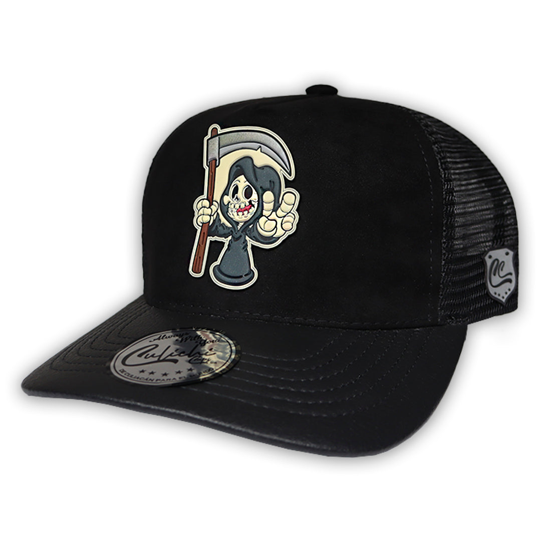 GORRA CULICHI CAPS DEAD SKULL BLACK TRUCKER GOMA