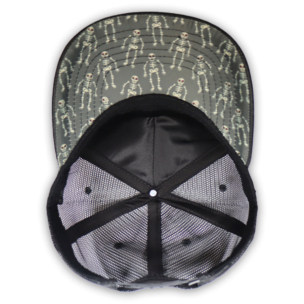 GORRA CULICHI CAPS DEAD SKULL BLACK TRUCKER GOMA
